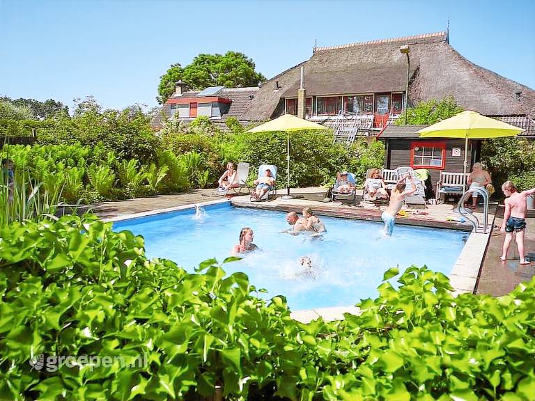 Vacation home with patio, yard & private pool — photo 5