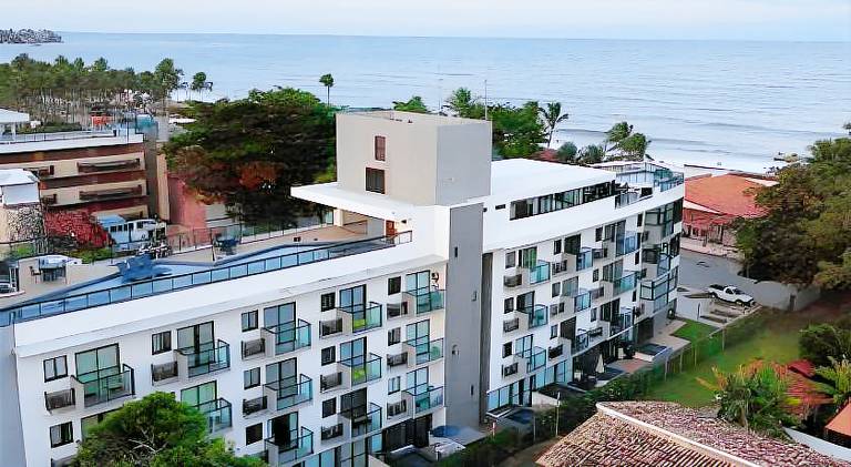 Lovely rental apartment with pool | Beach nearby | Perfect for remote work | Dogs allowed — photo 4
