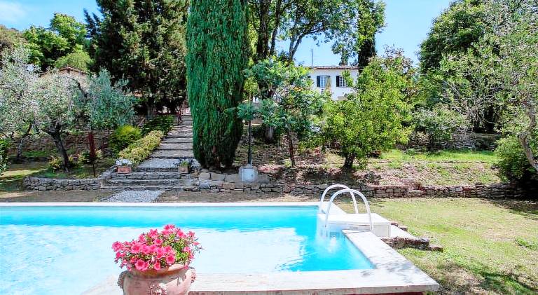 Chalet with pool | Pets are welcome — photo 4