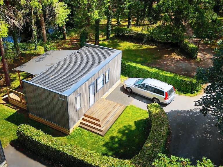 Bungalow with heated pool & patio — photo 2