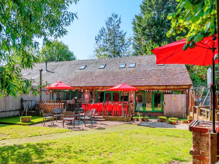 Squirrel Barn Family Getaway Pass the Keys