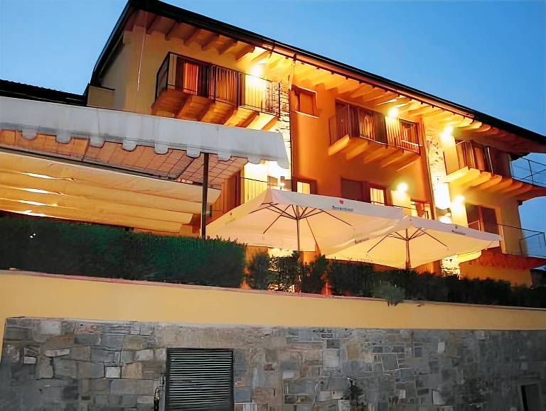 Appartamento con servizi da hotel Pontida