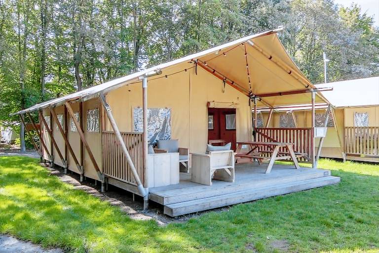 Tent with yard, heated pool & terrace | Next to the beach | Pets allowed in Venlo