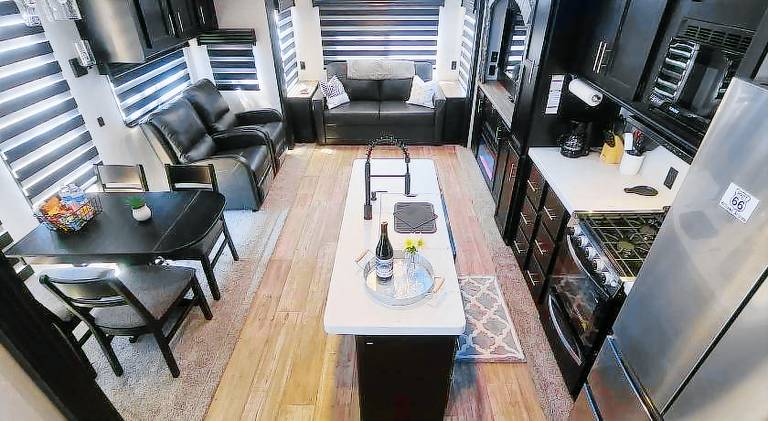 Grand Canyon RV Glamping — photo 2