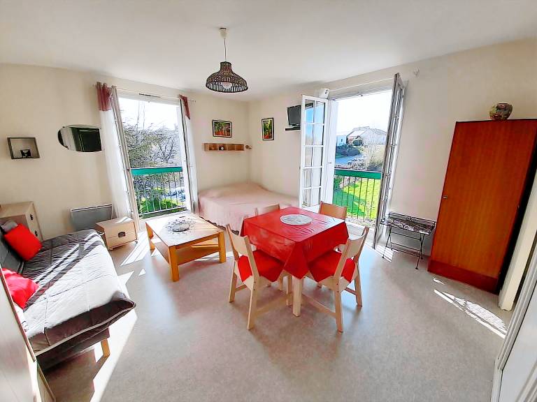 Studio with 1 room for 3 persons — photo 2