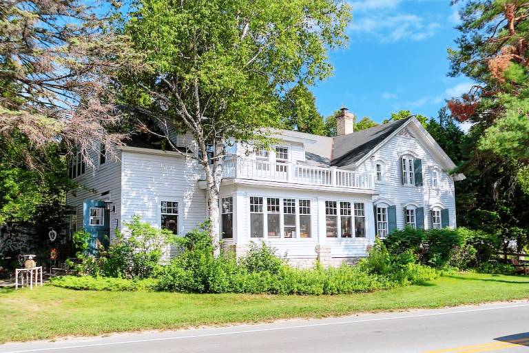 Sister Bay Vacation Rentals from 222 HomeToGo