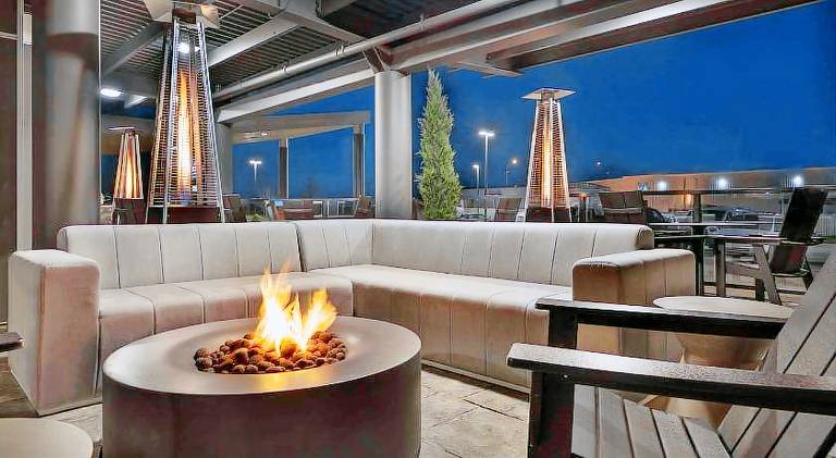 Microtel Inn & Suites by Wyndham Estevan — photo 3