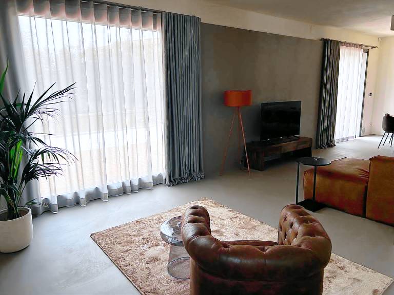 Fully equipped apartment with pool, garden & BBQ | Garden view | Suitable for remote work | Dogs allowed — photo 4