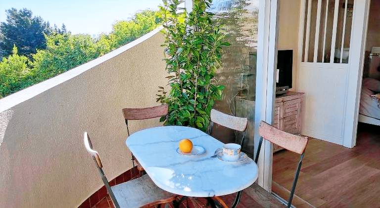 Fully equipped wonderful holiday apartment with grill, terrace & yard | Close to the beach | Pet-friendly — photo 5
