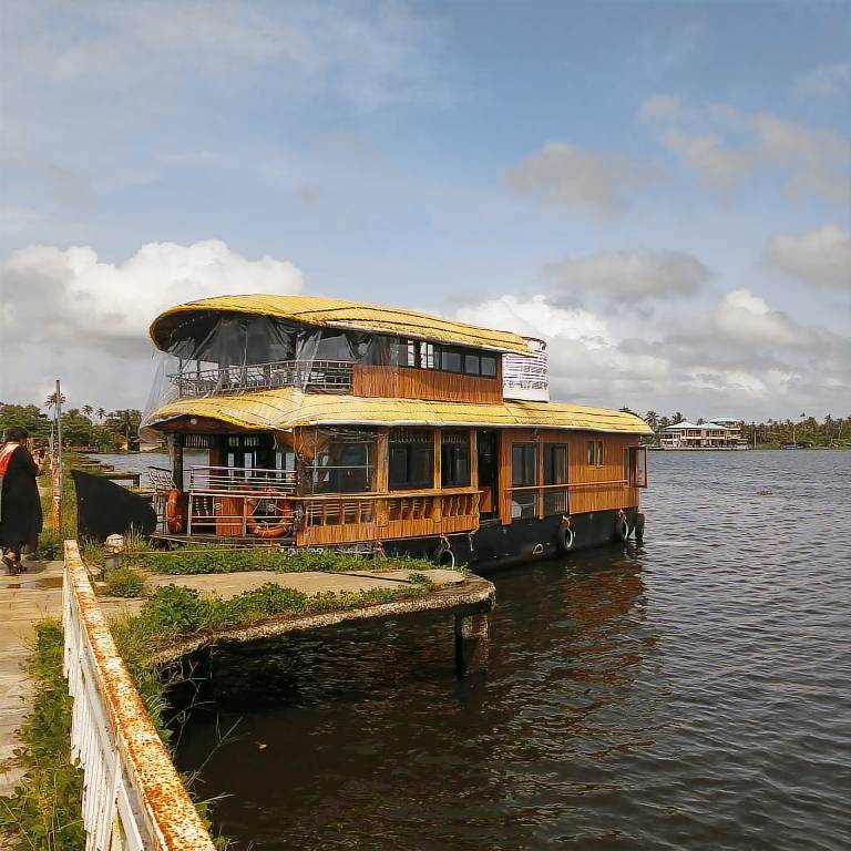 Houseboat Pallathuruthy