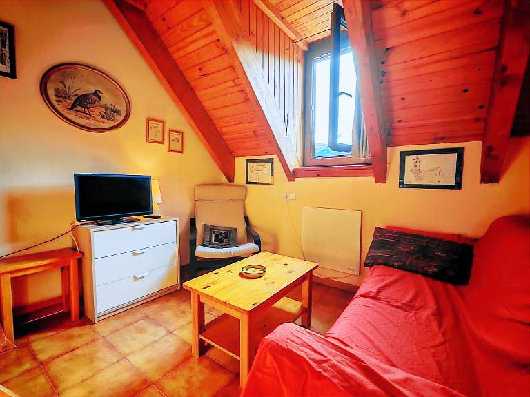 Rental apartment with 2 rooms for 4 persons — photo 4