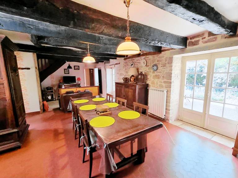 Fully equipped vacation home with patio, garden & BBQ | Pet-friendly — photo 4