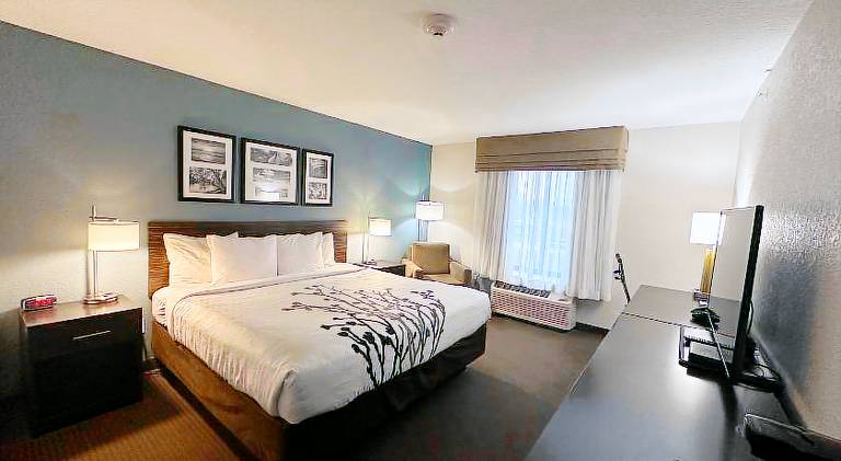 Sleep Inn & Suites Fort Dodge — photo 2