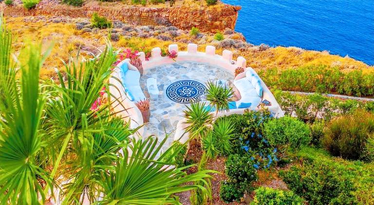 Villa with private pool, garden & barbeque — photo 3