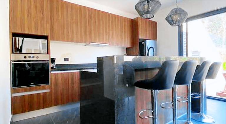 Villa with pool & hot tub | Pets allowed — photo 2