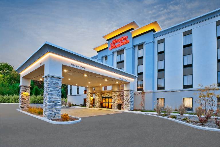 Hampton Inn & Suites Alliance in Alliance, OH
