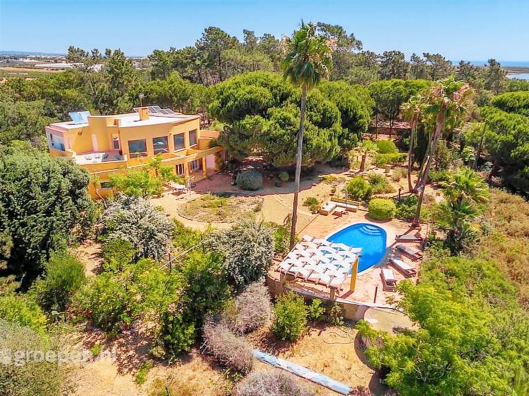 Fully equipped beautiful vacation home with terrace, private pool & hot tub | Pets allowed — photo 2