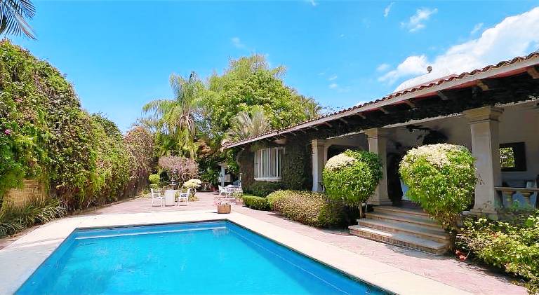 1000 m&sup2; Ferienhaus