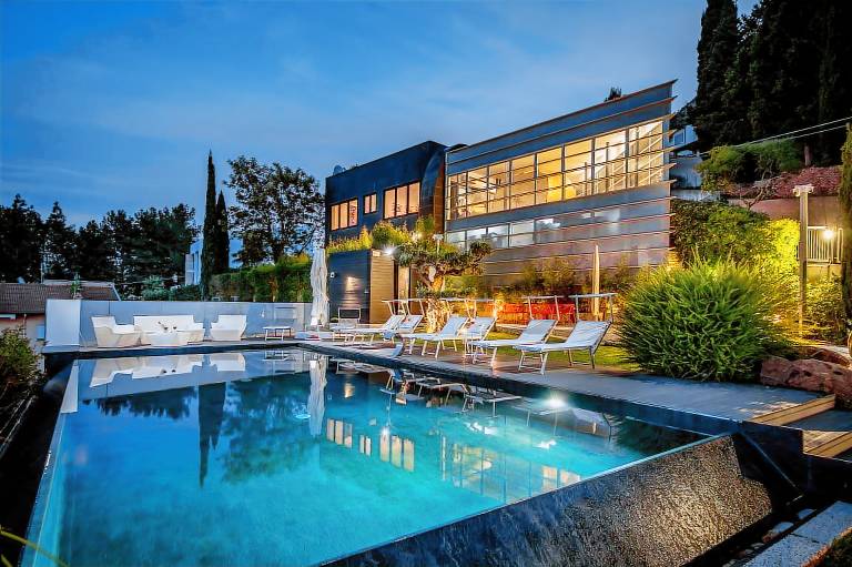 Fully equipped big villa with private pool, barbecue & jacuzzi | Pets allowed in Alcamo