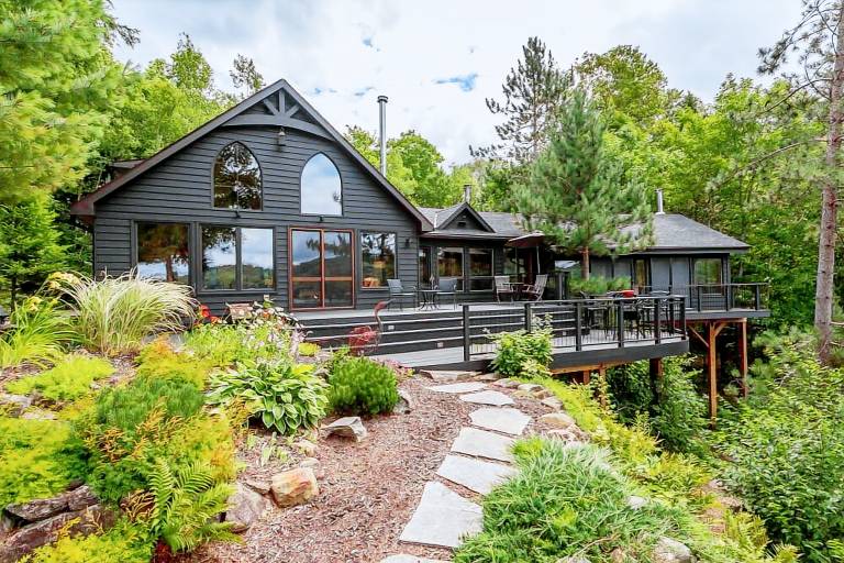 Cabin Baysville