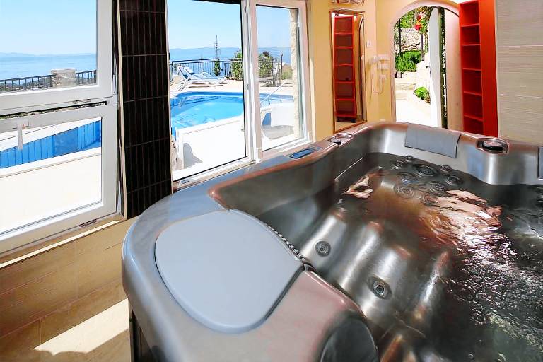 Four-bedroom house with terrace and sea view Makarska (K-22882) — photo 2