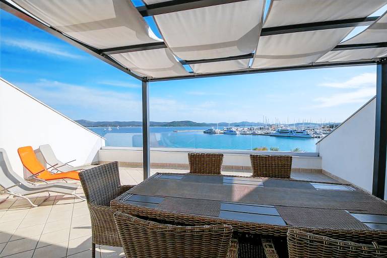 Apartament Betina