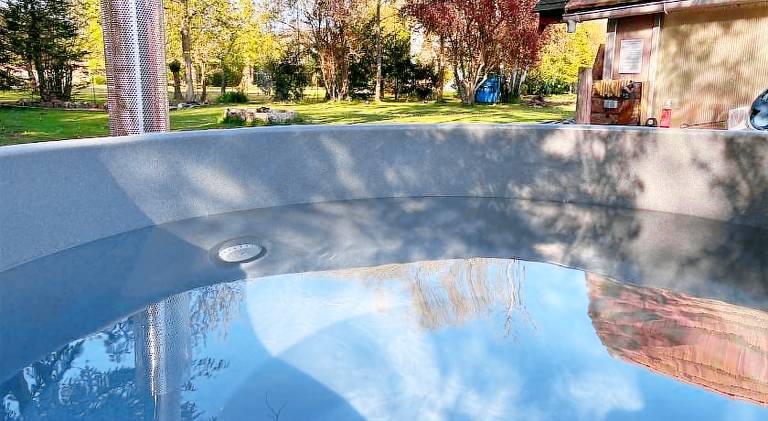 Vacation home with jacuzzi in Senlis