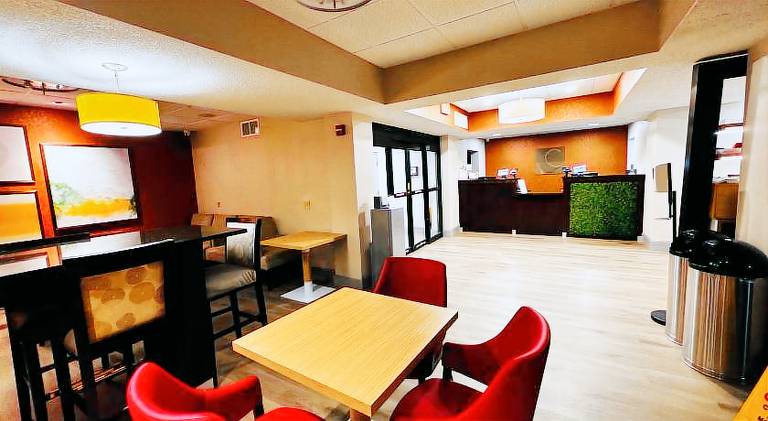 Comfort Inn Darien - North Brunswick — photo 4