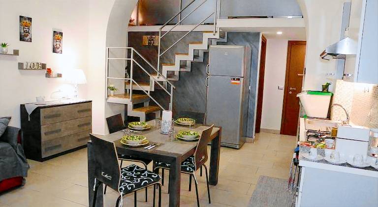 Pleasant holiday apartment | Next to Catania Cathedral | Pets allowed in Catania