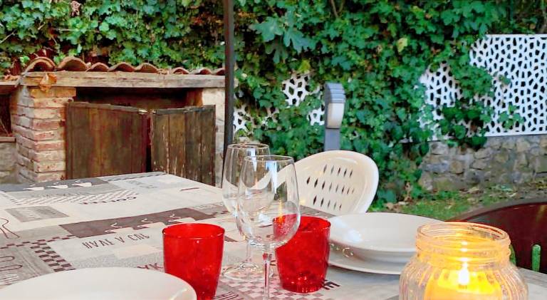 House with BBQ, pool & garden | Pets are welcome — photo 3