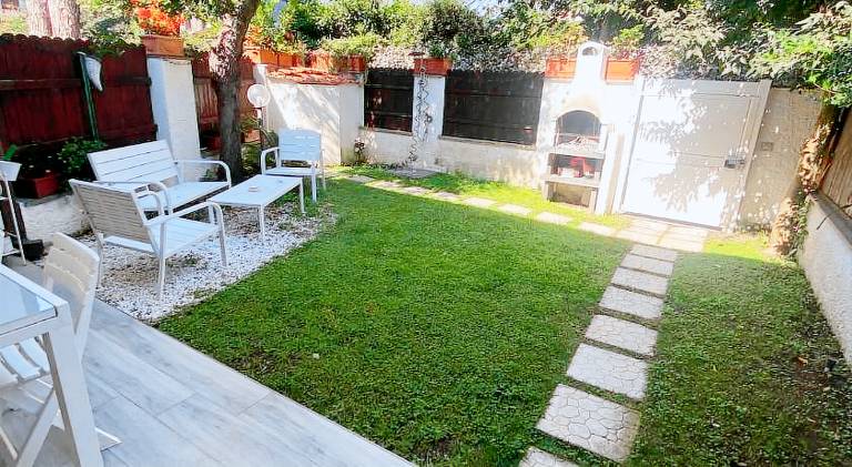 Villa with 2 rooms for 4 persons — photo 5