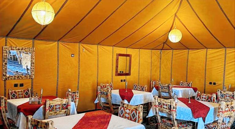 Desert luxury tents — photo 3