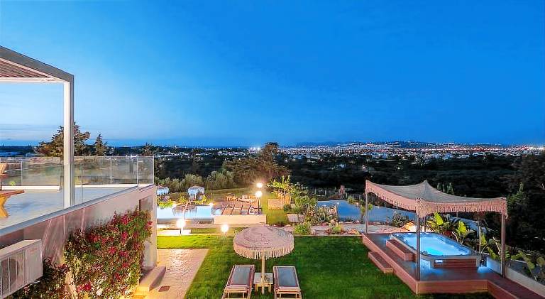 July Offer FREE Daily Breakfast, Massage & Heated Pool at Luxury Villa Olivenest 18pax — photo 5
