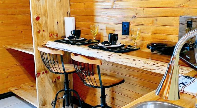 Lovely lodge with hot tub & garden | Dogs allowed — photo 5
