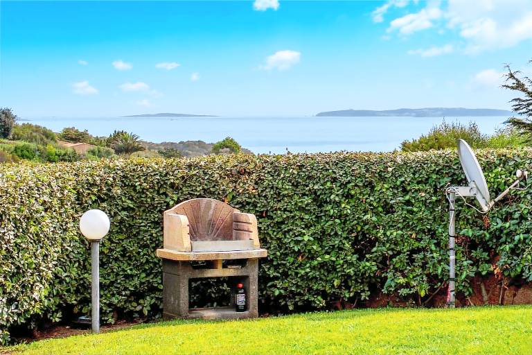 Vacation Home "Villa Piana" with Stunning Sea and Mountain Views, Terrace & Garden — photo 2