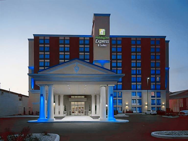 Holiday Inn Express Hotel & Suites Chatham South By IHG in Chatham-Kent, ON