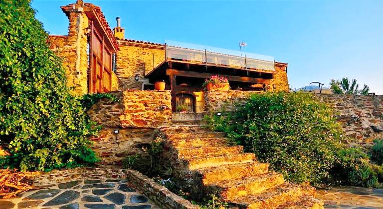 Beautiful vacation home with pool | Pets allowed in Cáceres
