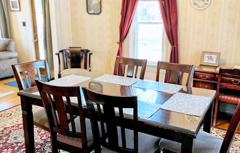 Child-friendly vacation home with yard | Pets are welcome — photo 4