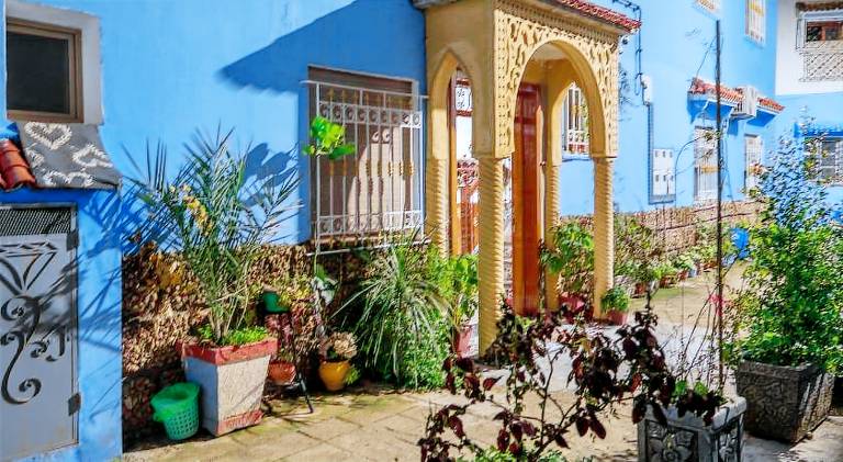 Serviced apartment with patio in Derdara