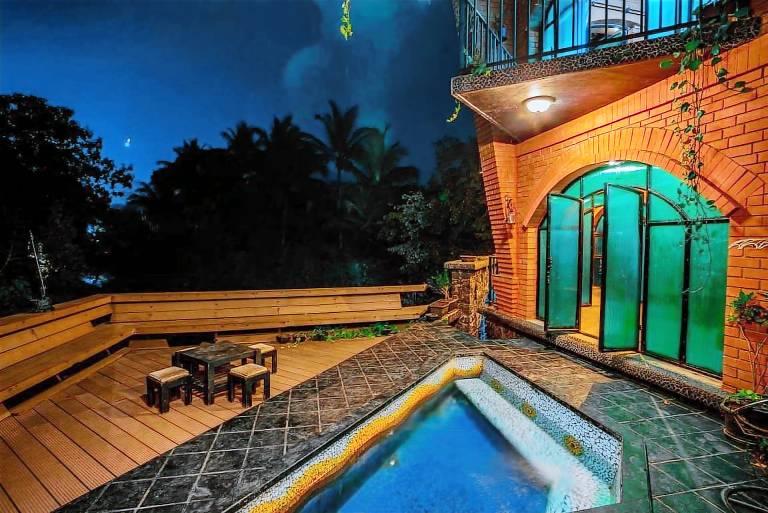 Beautiful villa with yard, grill & jacuzzi | Suitable for remote work | Pets allowed in Panvel