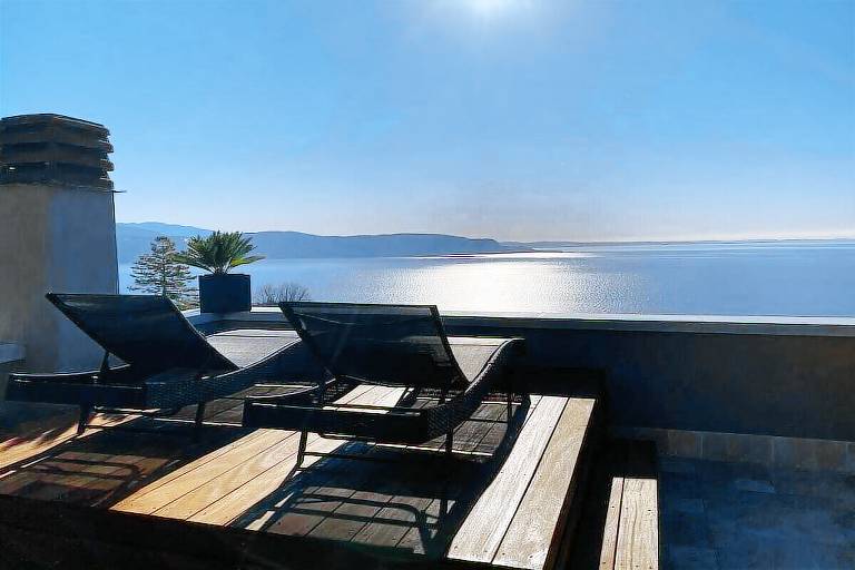 Vacation home with yard, terrace & BBQ — photo 2