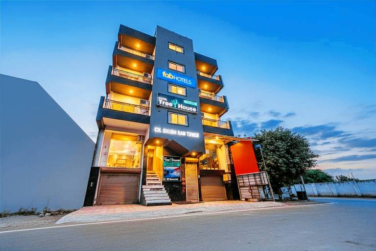 FabHotel Tree House &ndash; Nr Yashobhoomi Convention Centre