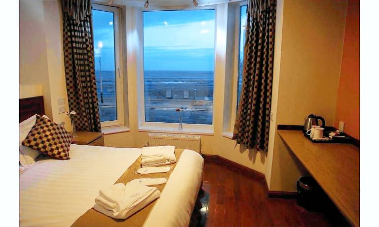 New Oceans Hotel — photo 2