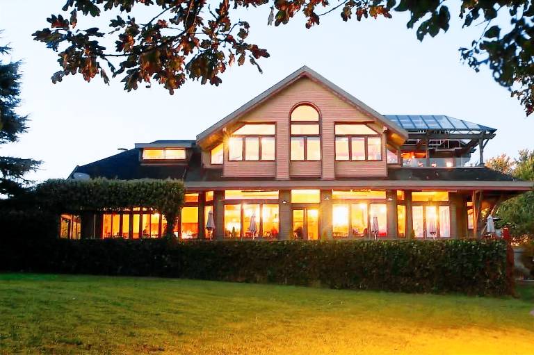 Bed and breakfast  Victoria