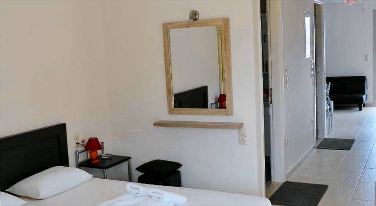 Apartment with 1 room for 4 persons — photo 2