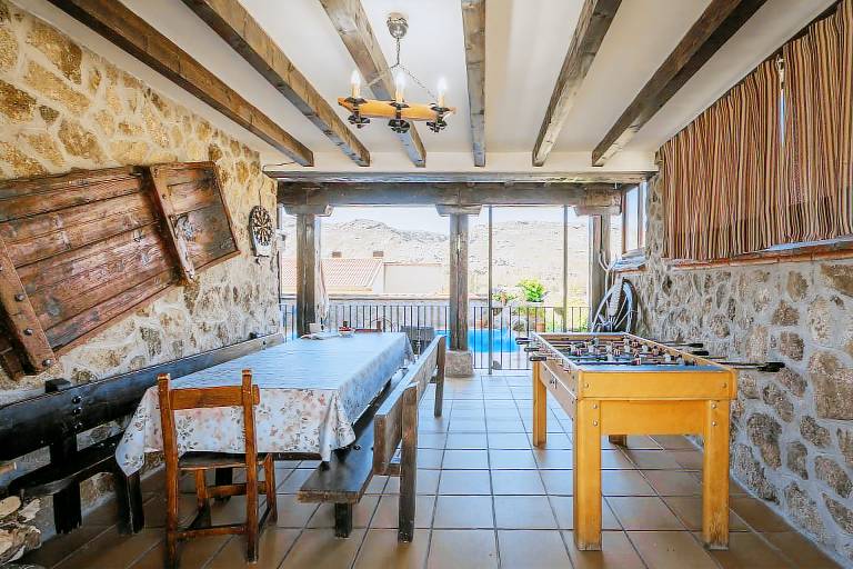 Family-friendly wonderful vacation home with barbeque, fast internet & private pool | Garden view | Dogs allowed — photo 3