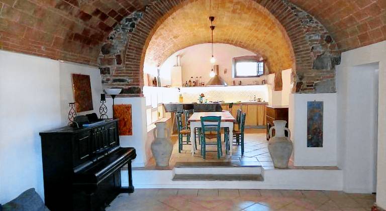 Charming vacation home with pool, barbecue & terrace | Dogs allowed — photo 5