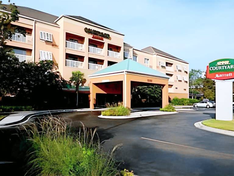 Courtyard by Marriott Myrtle Beach Broadway in Myrtle Beach, SC