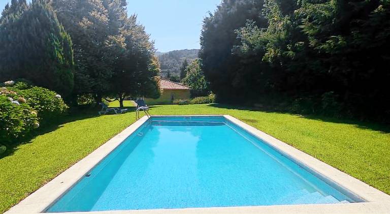Fully equipped house with BBQ, private pool & yard | Pets are welcome in Viseu