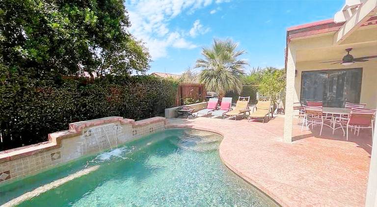 Vacation home with hot tub & pool | Pets are welcome — photo 2
